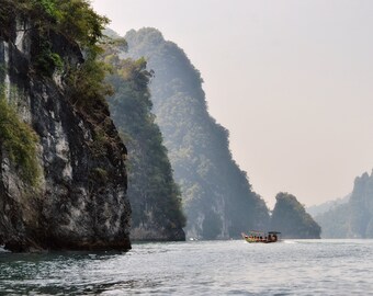 A Longtail amid the beauty of Khao Sok