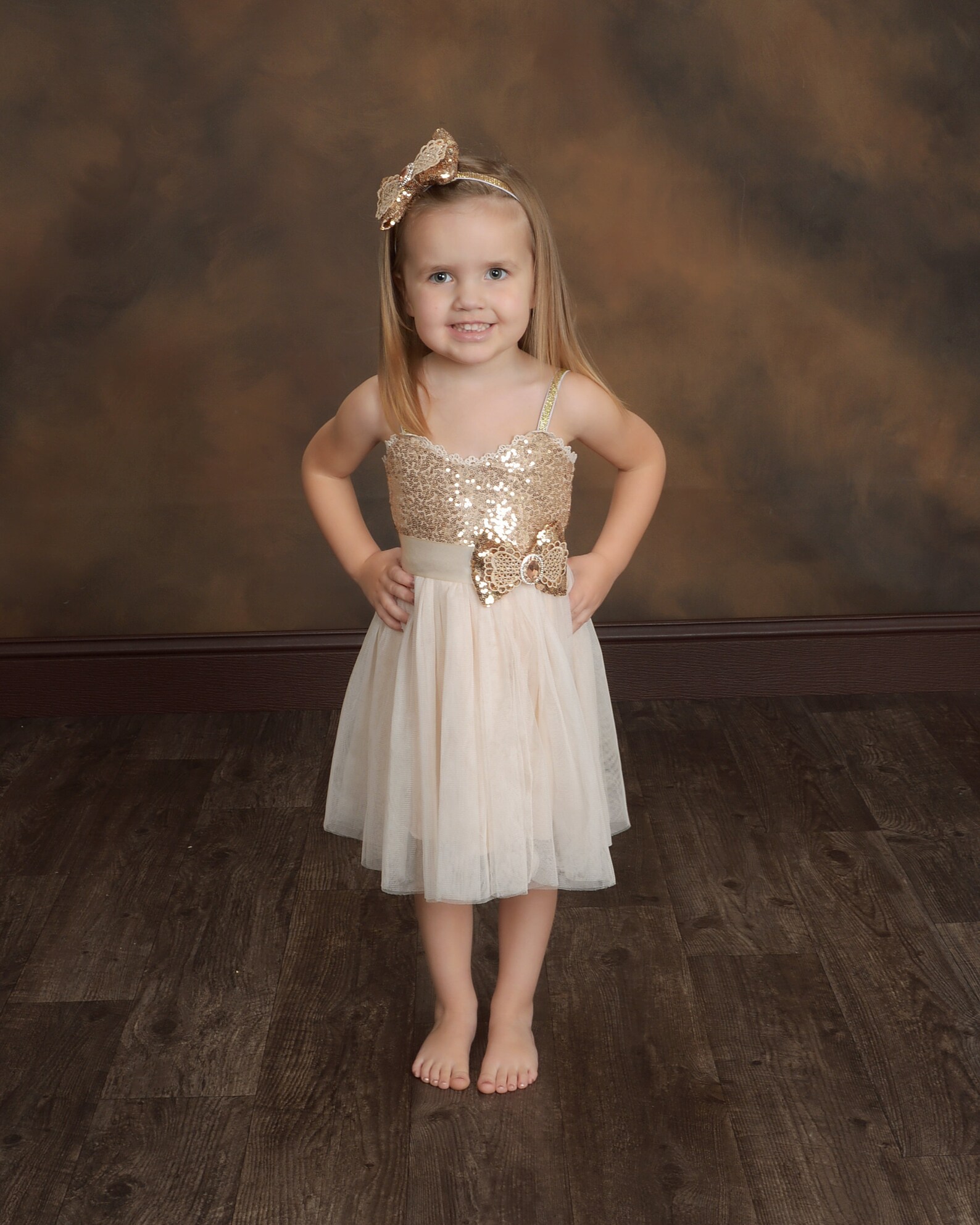 Платья школьные синие гермиона. Платье младший. Платье младший. Платье шифоновое подростковое купить в самаре. Золотые девочки роуз.