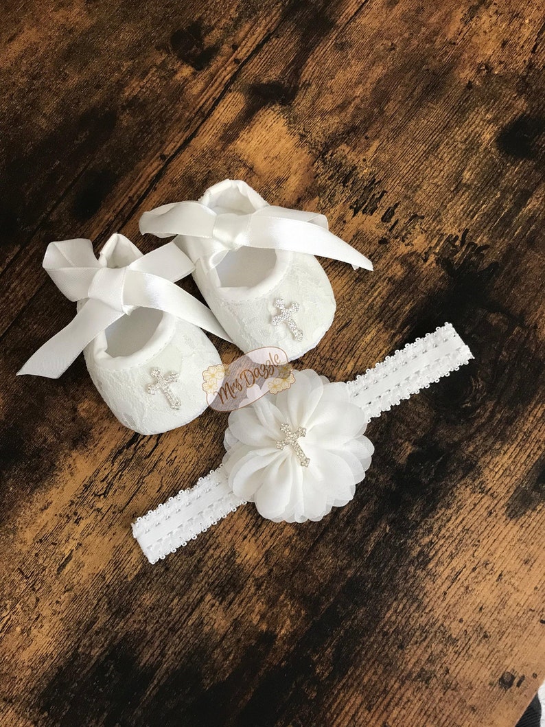 Baptism Shoes, Baby slippers for baptism dress, goddaughter gifts, baptism dress, soft sole baby shoes, knitted baby booties, 