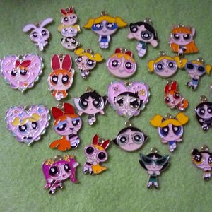 Super hero girls charm lot 5pc