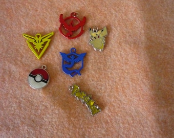 juego se parece a charms 6pc