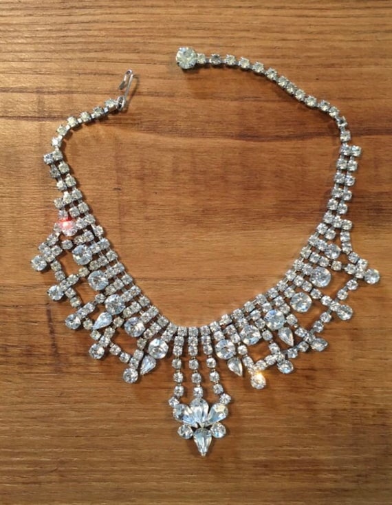 Vintage 40s WEISS NECKLACE . Sparkly Women's Eveni
