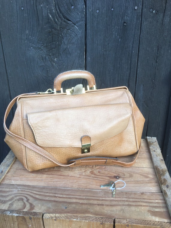 Vintage 60s DOCTORS BAG Leather Retro Travel Lugga