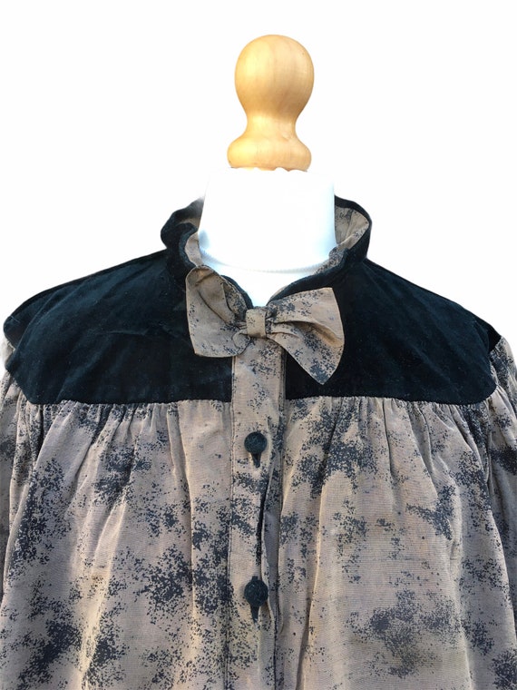 Antique Women's Blouse Paris