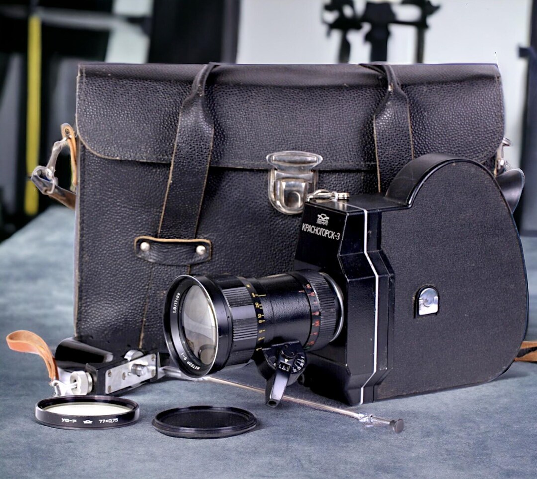 Buy Krasnogorsk-3 16mm Camera Movie Vintage Soviet With Meteor 5-117-69mm  Lens (included)(serviced) Online in India