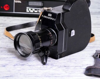 Krasnogorsk-3 (K-3) 16mm Film Movie Camera + Meteor-5-1 17-69mm F