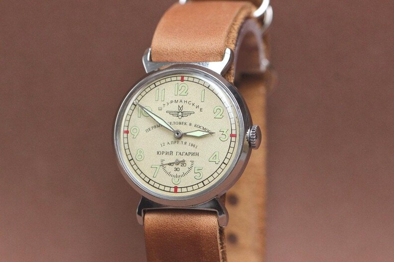 Reloj Sturmanskie estilo Gagarin: reloj para hombre inspirado en los pilotos soviéticos, un accesorio moderno para el día a día. imagen 3