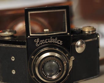 Ihagee Exakta 35mmフィルムカメラ – ブラックフェイスエディション