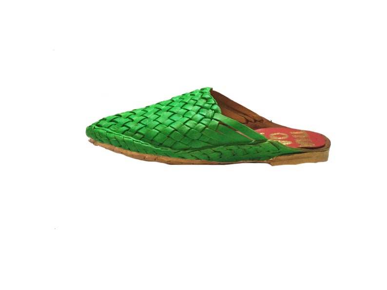 Handmade kolhapuri leather mules women\u2019s summer flats,slip on shoe,moccasin shoes,bohemian sandal,boho sandals