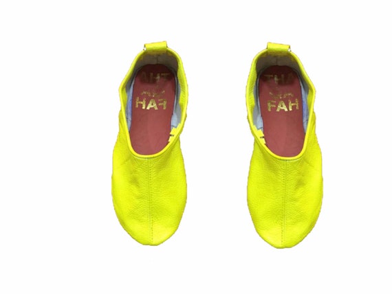 barefoot earthing shoes