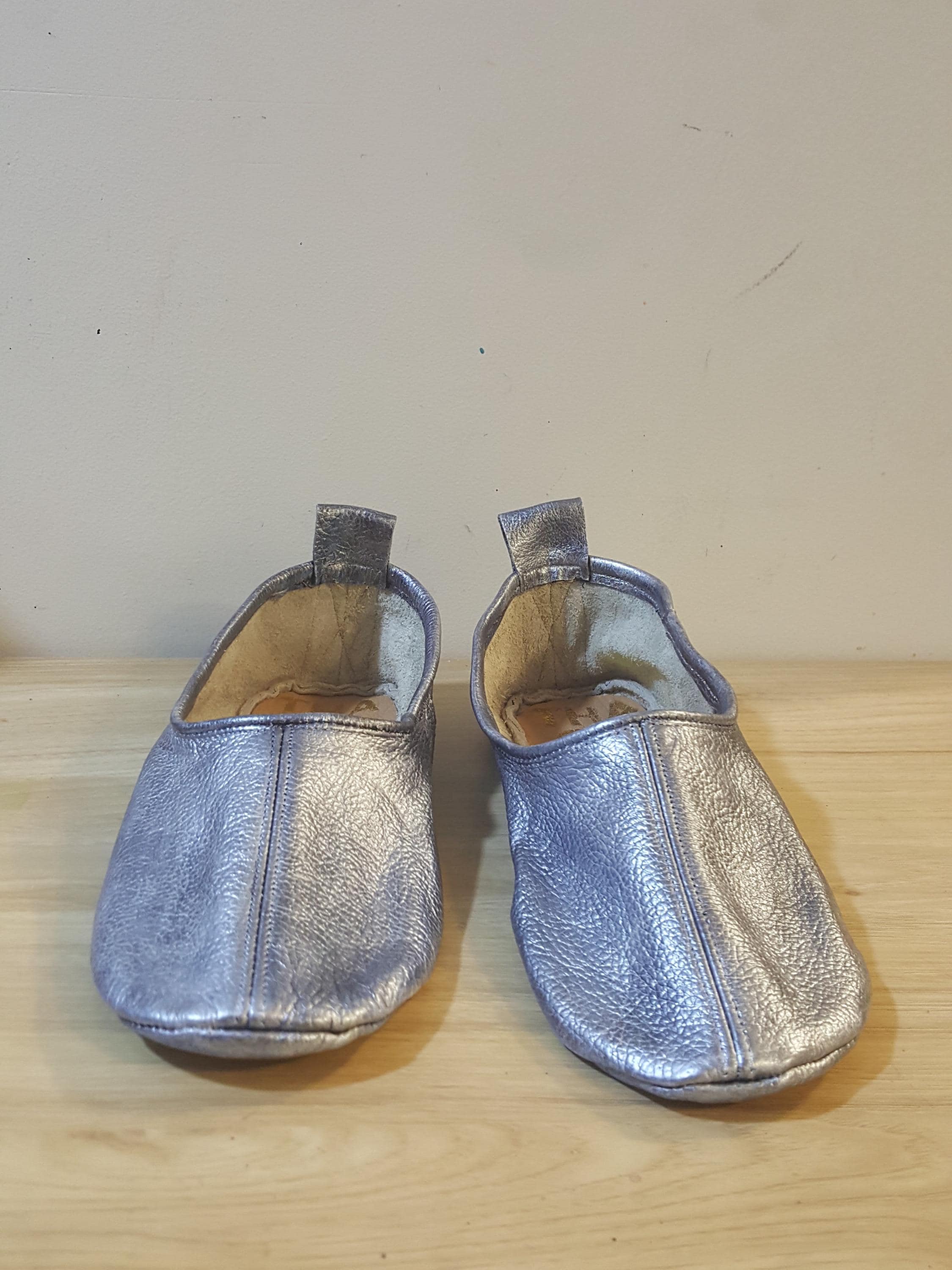 Luxury leather slipper, Gloves shoe, Indoor shoe (Pewter)