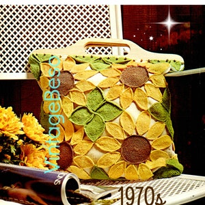 Sunflower Tote • Vintage Crochet Pattern • 1970s Purse Mod Beach Bag Crochet Pattern • Feminine Flowers • VintageBeso • Watermarked PDF Only