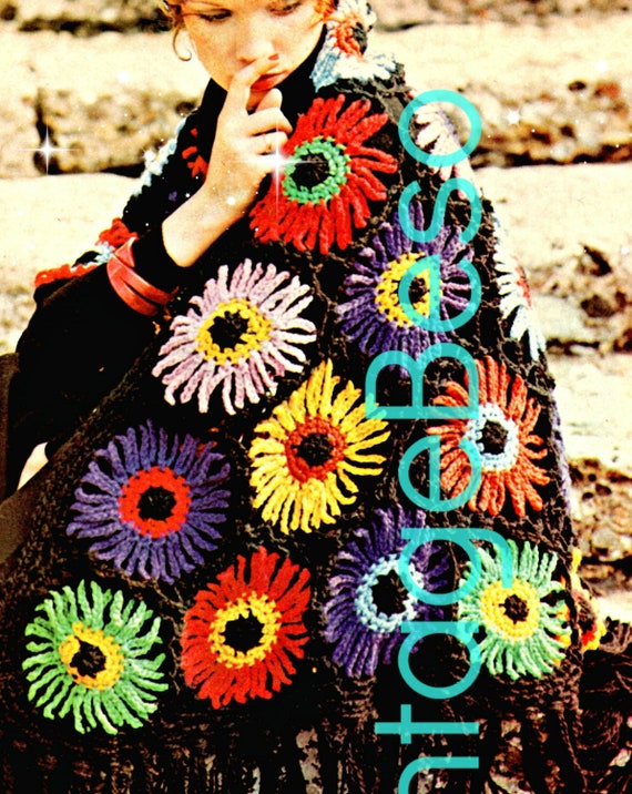 Shawl CROCHET Pattern • Bouquet of Posies SHAWL 1970s Vintage • Crochet Dalias Pattern • Vintage Beso • Watermarked PDF Only