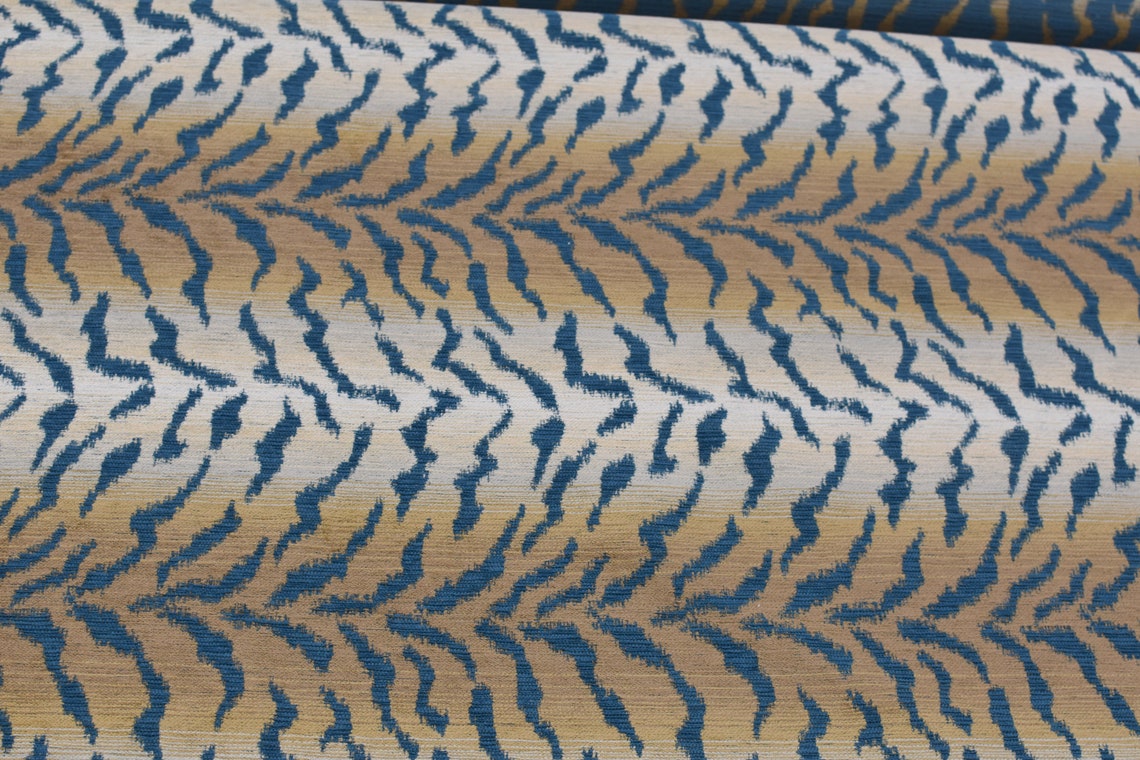 Animal Print Upholstery Fabric 350101615 by KRAVET DESIGN Etsy