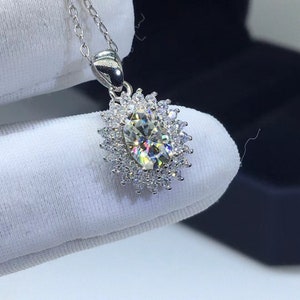 925 White Gold Moissanite Pendant 1 Ct Moissanite Stone Color DEF Colorless VVS Clarity