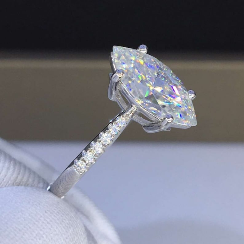 925 Sterling Silver Moissanite Ring main image 0