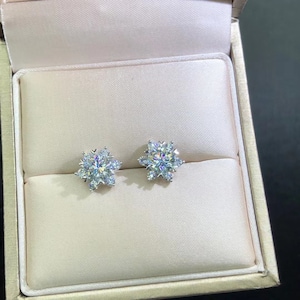 1.5Ctx2 Moissanite Oorbellen in massief 925 Wit Goud