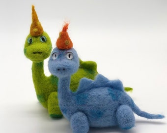 Dinosaurios. Dinosaurio amigurumi. Animales del bosque. Regalo niñas. Prehistoria. Muñecos de fieltro. Regalos originales. Hecho a mano