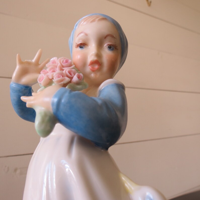 1960/'s Lovely Grandma/'s House Girl with Geese Retro Statue Vintage Home Decor Classic Porcelain Vintage Holland Mold Figurine