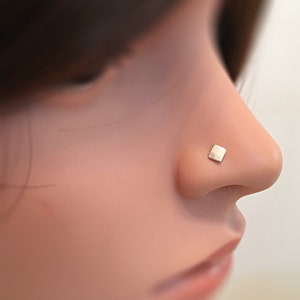 Geometric nose stud, silver nose stud, tiny nose stud, square nose stud, small nose stud, tiny nose stud, nose jewelry piercing stud silver