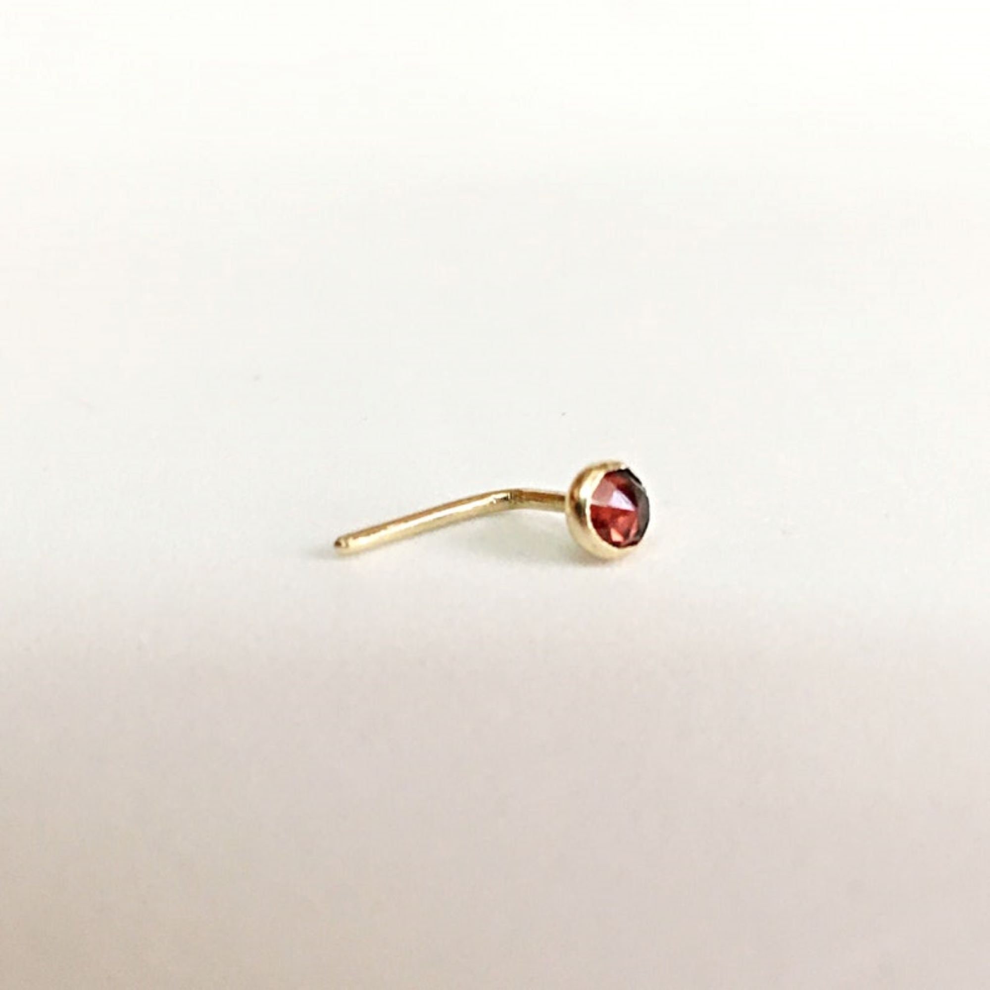 Nose studs shop goldmark