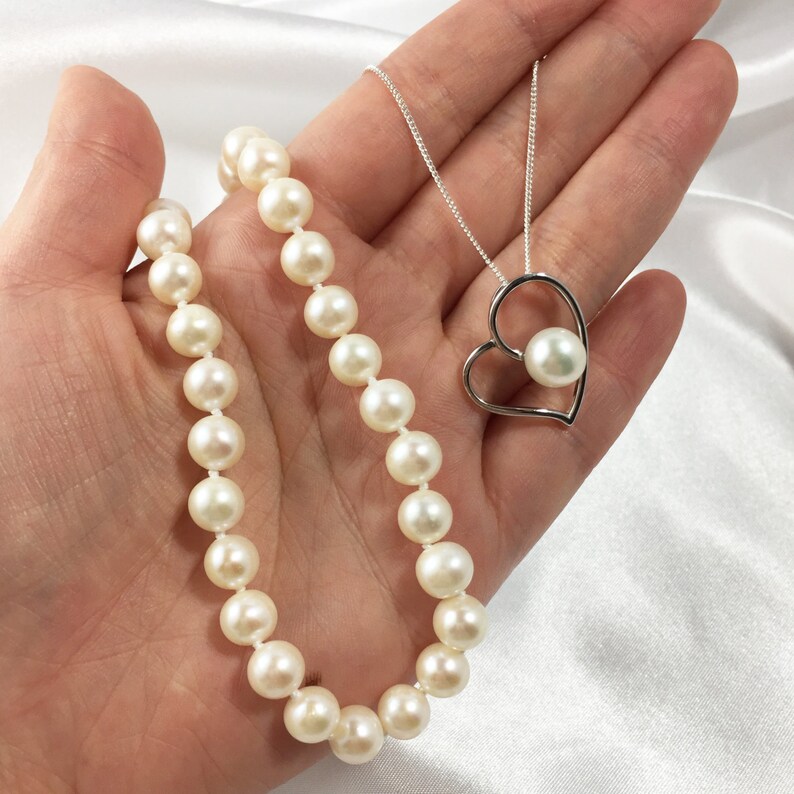 Clever Transforming Pearl Necklace Freshwater Pearl Necklace /& Pendant Elastic Heart Detachable Heart Pendant