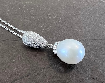 Julieta - Cultured Pearl Pendant - freshwater pearl pendant - sterling silver base pavé cz stones - bridesmaids pearls
