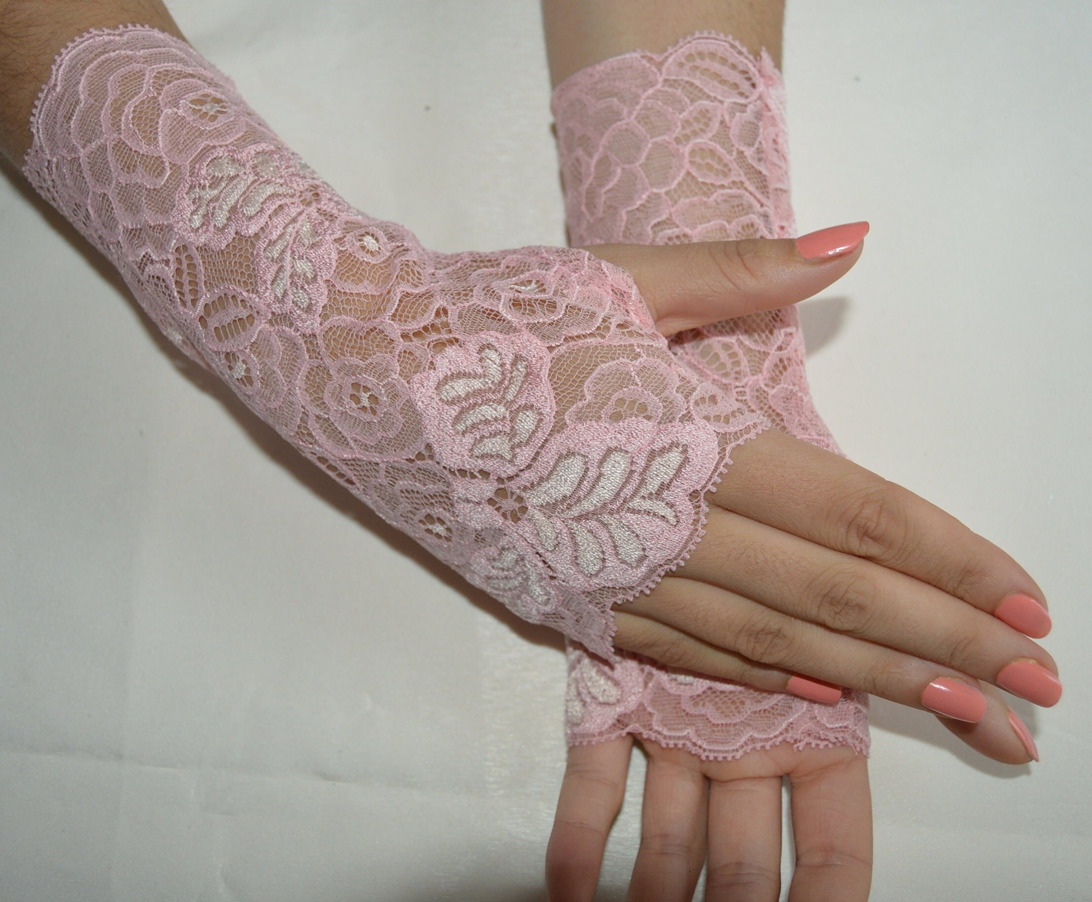 Ivory 10 Inches Lace Gloves-GLOVE-25- Sun Yorkos