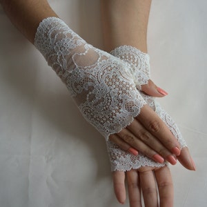 Fingerless lace mittens or ivory chantilly gloves wedding elegant accessory