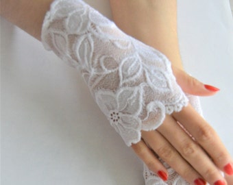 Mitaines dentelle sans doigts blanche gants mariage  accessoire taille unique