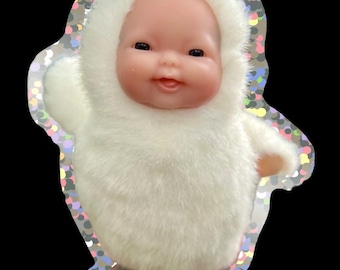 Glittrig vinylklistermärke | Mutant Baby Plushie | BoneBurrow