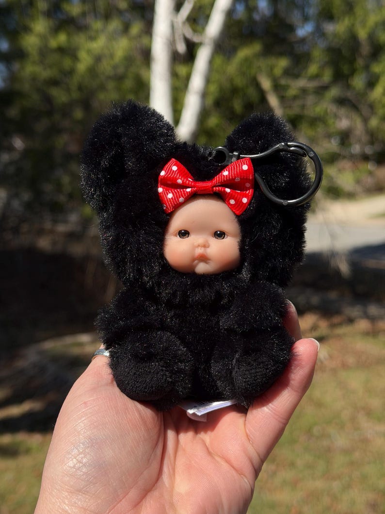 Mutant Doll Plushie Keychain | Lababy | BoneBurrow bild 1
