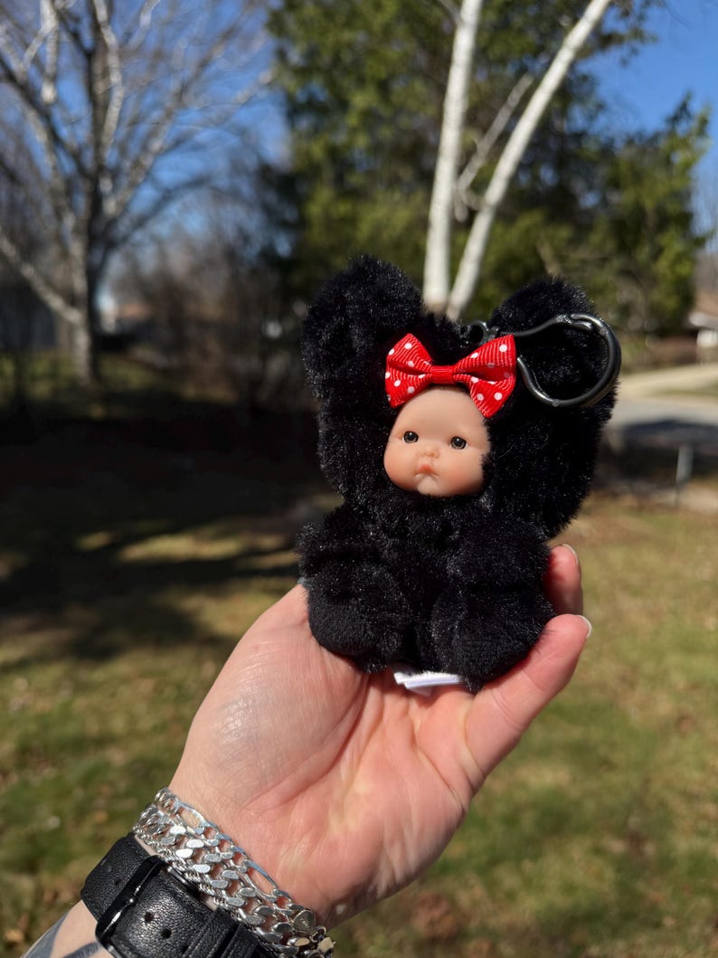 Mutant Doll Plushie Keychain | Lababy | BoneBurrow bild 3