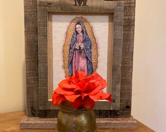 Huisschrijn van teruggewonnen hout Our Lady of Guadalupe