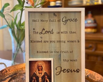 Hail Mary teruggewonnen houtgebrande lijst