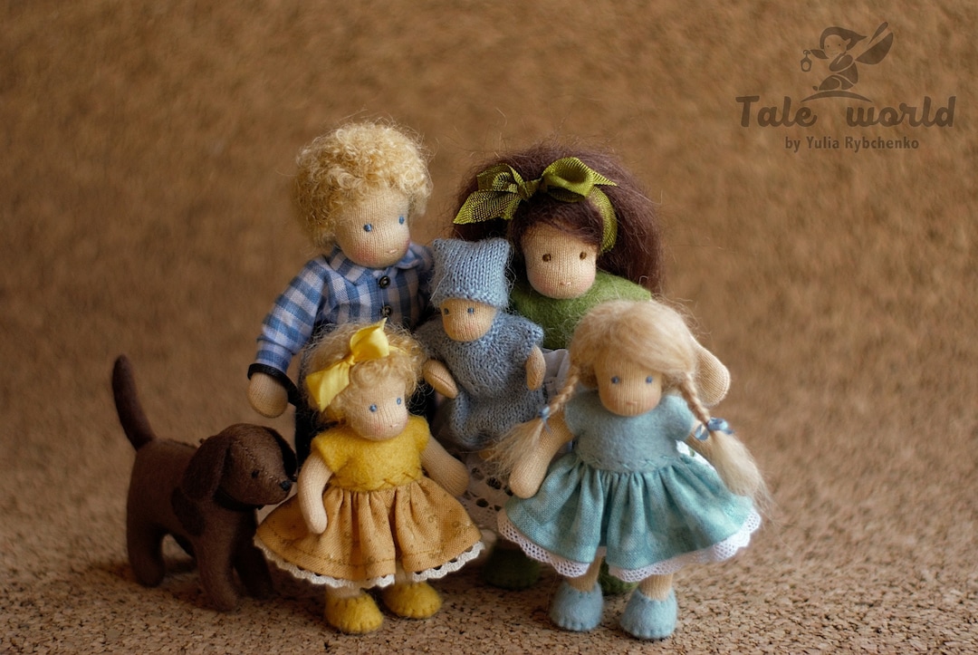 Waldorf Dollhouse Family: Personalized Wool Felt Dolls
