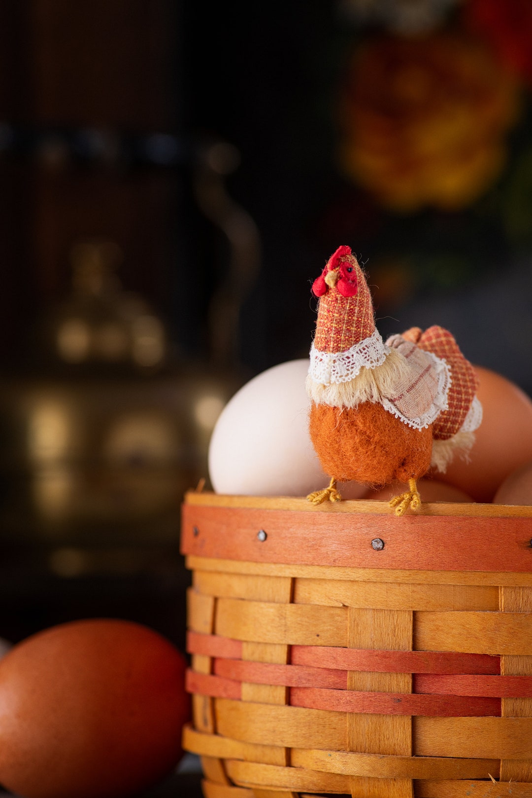 Realistic Miniatures Tiny Chicken Sculpture, Chicken Decor for Chicken