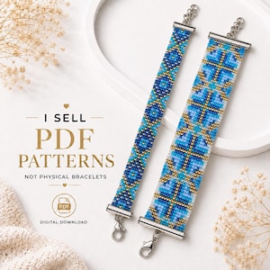 Op de afbeelding: Twee kralenarmbanden met geometrische patronen in blauw-, wit- en goudtinten. De tekst I SELL PDF PATTERNS NOT PHYSICAL BRACELETS wordt weergegeven naast een PDF-pictogram. De armbanden hebben zilverkleurige metalen eindstukken en karabijnsluitingen.