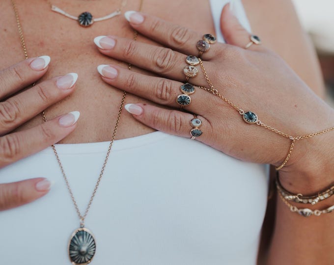 Featured listing image: JULY SPECIAL Simple Opihi Hand Chain