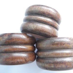 Wooden sphere stand,Finished sealed, sphere or egg stand, Fits small to large spheres and eggs