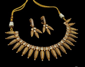 Spikes Necklace, Moissanite Polki Necklace,  Moissanite Jadau Necklace, Jadau Kundan Polki necklace, Indian wedding Jewelry, Desi Bride
