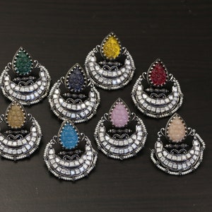 Geschnitzte Stein Kundan Ohrringe, Kundan Ohrring, Kundan vergoldete Ohrringe