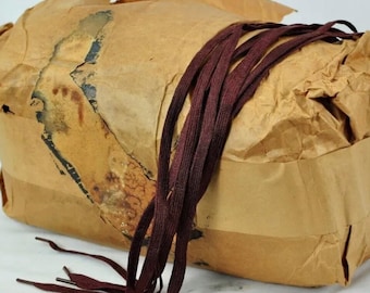WWII GI Shoe Laces NOS From Original Container sold as pair