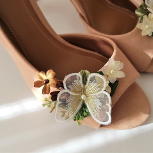 BUTTERFLY SHOE CLIPS • Flower Shoe Clips • Gift For Her • Bridal Shoes • Flower Clip • Classic Wedding Accessories • Wedding Gift For Bride