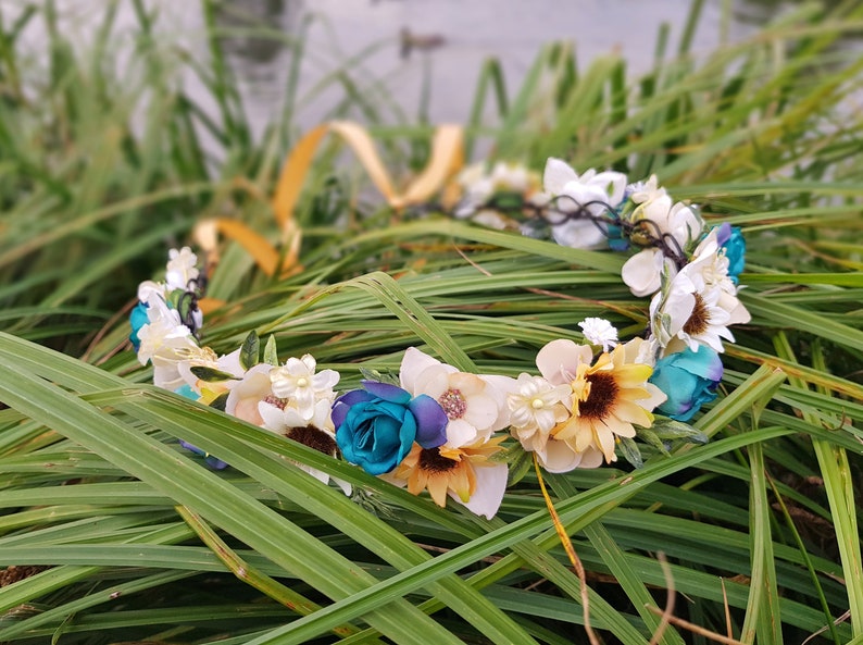 bridal tiara flower crown autumn bridal accessories daisy headband BLUE TIARA wild daisy hair piece garden wedding blue headpiece