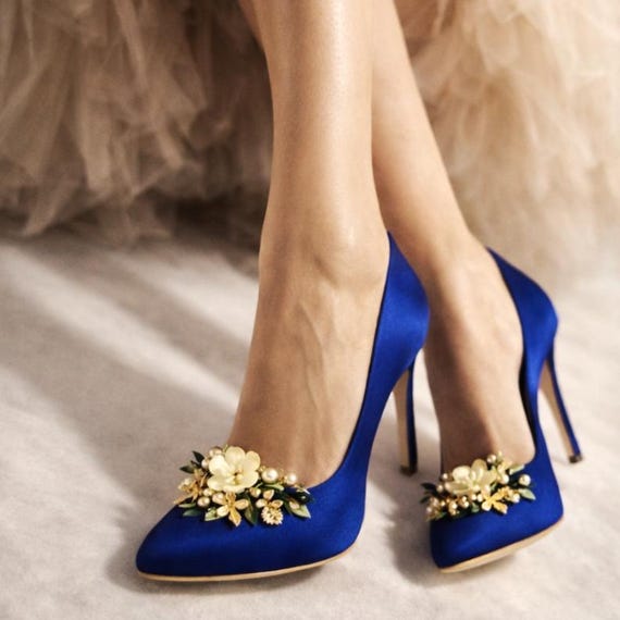 Gold Flower Shoe Clips – Luxury Bridal Shoe Clips, Elegant Floral High Heel Accessories for Wedding Shoes, Gift for Her