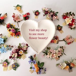 Summer floral hair pins, Wedding flower accessories, Hawaii wedding inspiration, Flower pins, Bridal headpiece, Hair clips, Fleurs Cheveux image 2