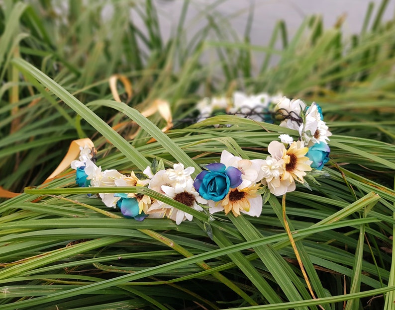 bridal tiara flower crown autumn bridal accessories daisy headband BLUE TIARA wild daisy hair piece garden wedding blue headpiece