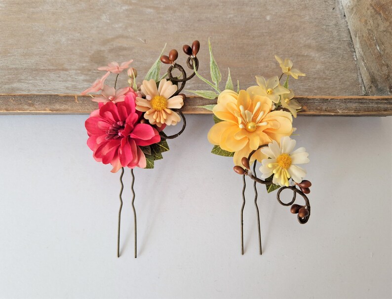 Summer floral hair pins, Wedding flower accessories, Hawaii wedding inspiration, Flower pins, Bridal headpiece, Hair clips, Fleurs Cheveux image 5