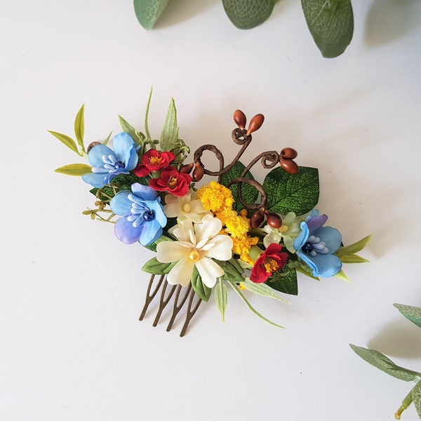 ROSE Flower Hair Comb, Red Hair piece, Coral Headpiece, Red Roses, Gift For Her, Flamenco Dance, Exotic Dancewear, Tocados de Flores, Peigne